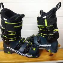 Lyžařské boty Fischer...